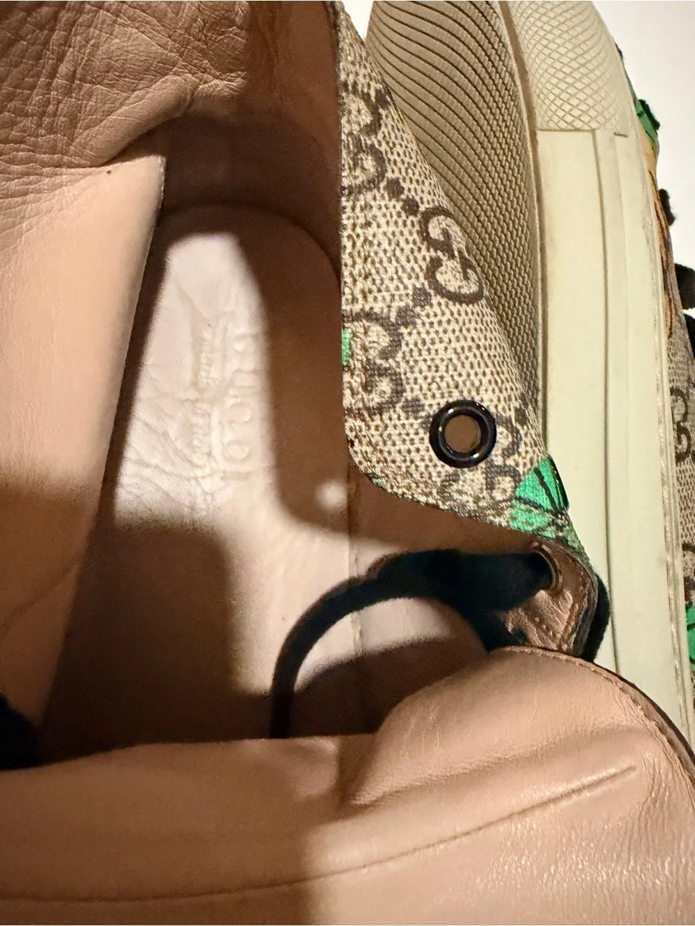Gucci Men High-Top Sneakers with Tiger & Green Leaf Print